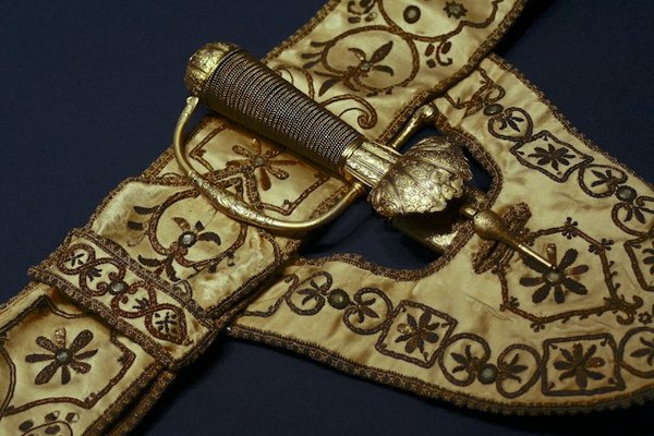 Comment créer des illustrations inspirées par les bestiaires médiévaux ?